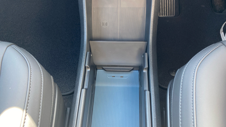 Volvo EX30 200kW SM Extended Range Ultra 69kWh 5dr Auto Electric Estate